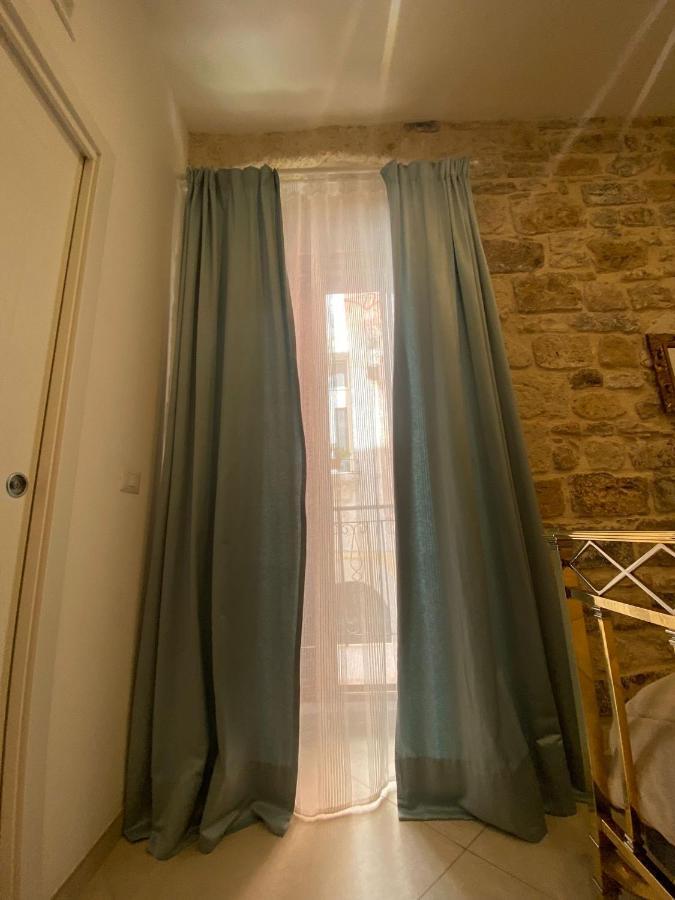 Hotel Dimora Del Carmine Bari Exterior foto