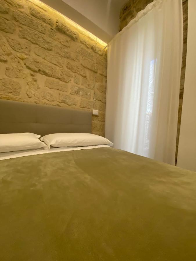 Hotel Dimora Del Carmine Bari Exterior foto